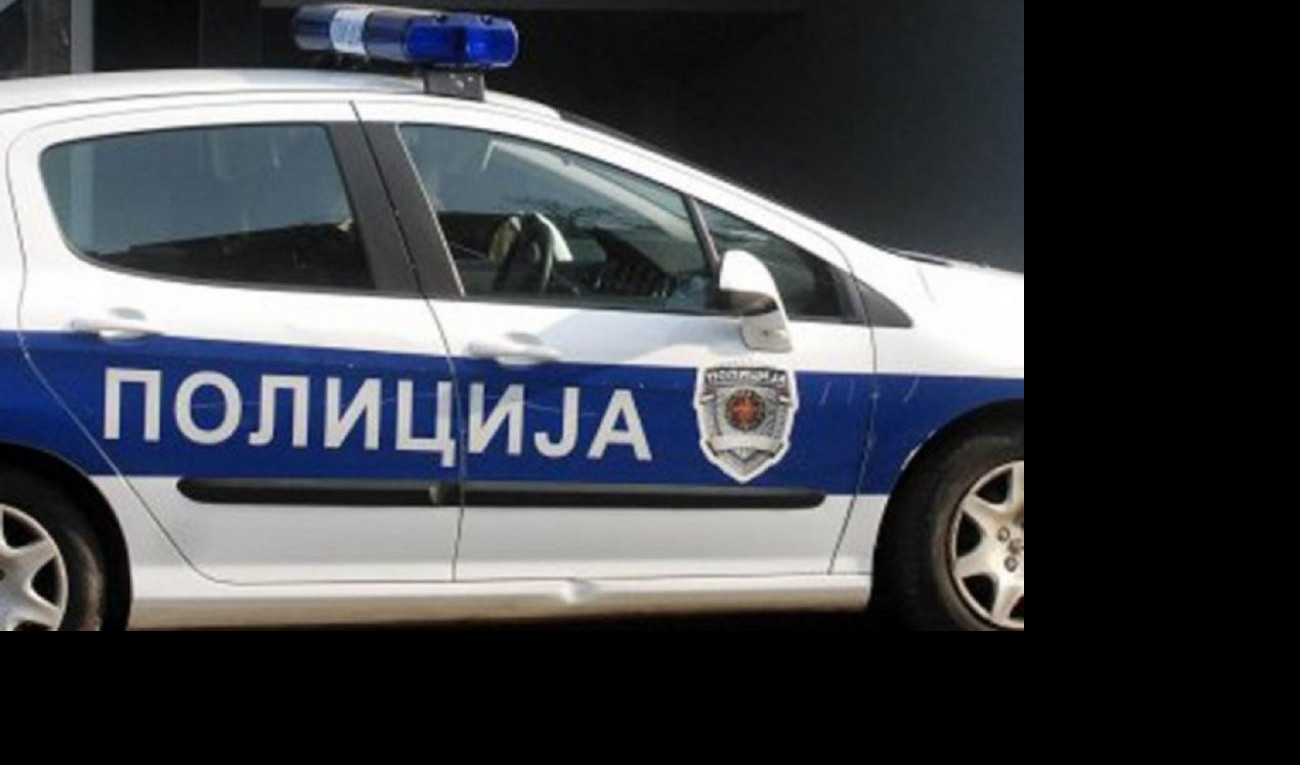 ZAROBIO ŽENU I DECU, PRETIO DA ĆE IH POBITI! Policija sprečila tragediju u Novom Sadu!