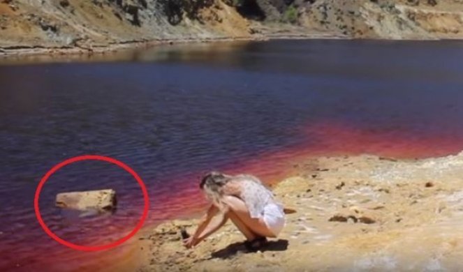 (VIDEO) SNIMAK KOJI TRESE PLANETU! Jutjuberka slučajno snimila u jezeru KOFER S TELOM ŽRTVE SERIJSKOG UBICE!