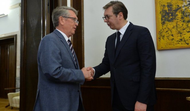(FOTO) VUČIĆ RAZGOVARAO SA ČEPURINOM: Srbija će istrajati u odbrani svojih državnih i nacionalnih interesa!
