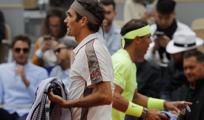 SVET TENISA JE ČEKAO OVAJ ODGOVOR! Rafa otkrio šta je na mreži šapnuo Federeru!
