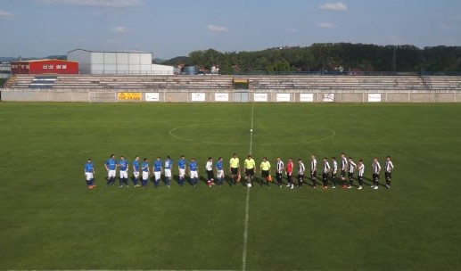 (HIT VIDEO) URNEBESNO! Himna Lige šampiona na stadionu u Laktašima!