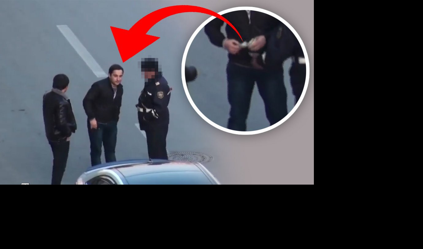 (VIDEO) POLICAJCI SNIMLJENI KAKO PRIMAJU MITO! I sve to sa osmehom...
