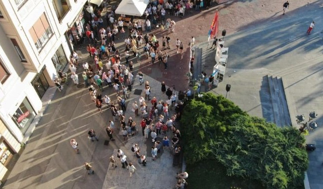 (FOTO) KRAH PROTESTA SAVEZA ZA PROMENE: U Novom sadu na "šetnji"  94 osobe!