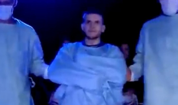 (VIDEO) BAKOČEVIĆ NAPRAVIO ŠOU! Izašao u ring u ludačkoj košulji pa sa slomljenom šakom uspeo da pobedi!