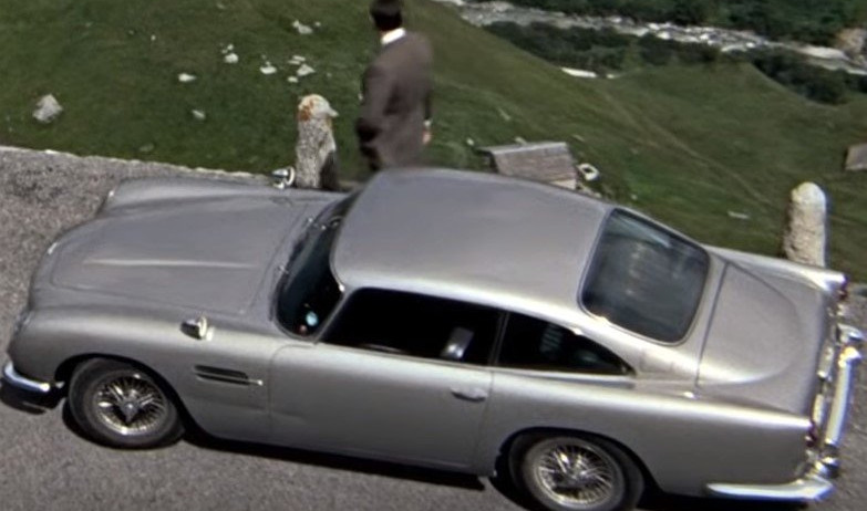 (VIDEO) PAO REKORD! Bondov automobil otišao za 6 MILIONA DOLARA