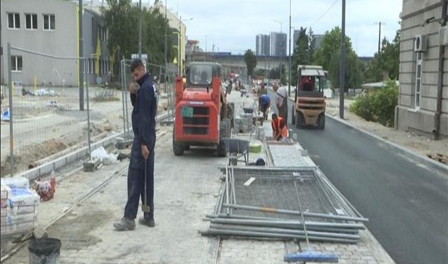 VESIĆ: Postavljene šine, saobraćaj u Karađorđevoj ulici od 1. septembra!