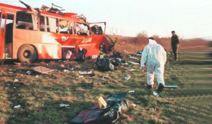 21 GODINA OD NAJMONSTRUOZNIJEG ZLOČINA NA KiM! U bombaškom napadu na autobus "Niš ekspresa" poginulo 12 putnika, A ZA TO NIKADA NIKO NIJE ODGOVARAO!