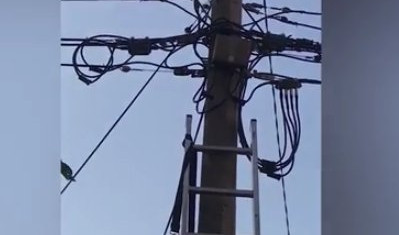 (VIDEO) NAROD SE POBUNIO PROTIV TAJKUNA! Građani tvrde da SBB krade struju za svoje uređaje!