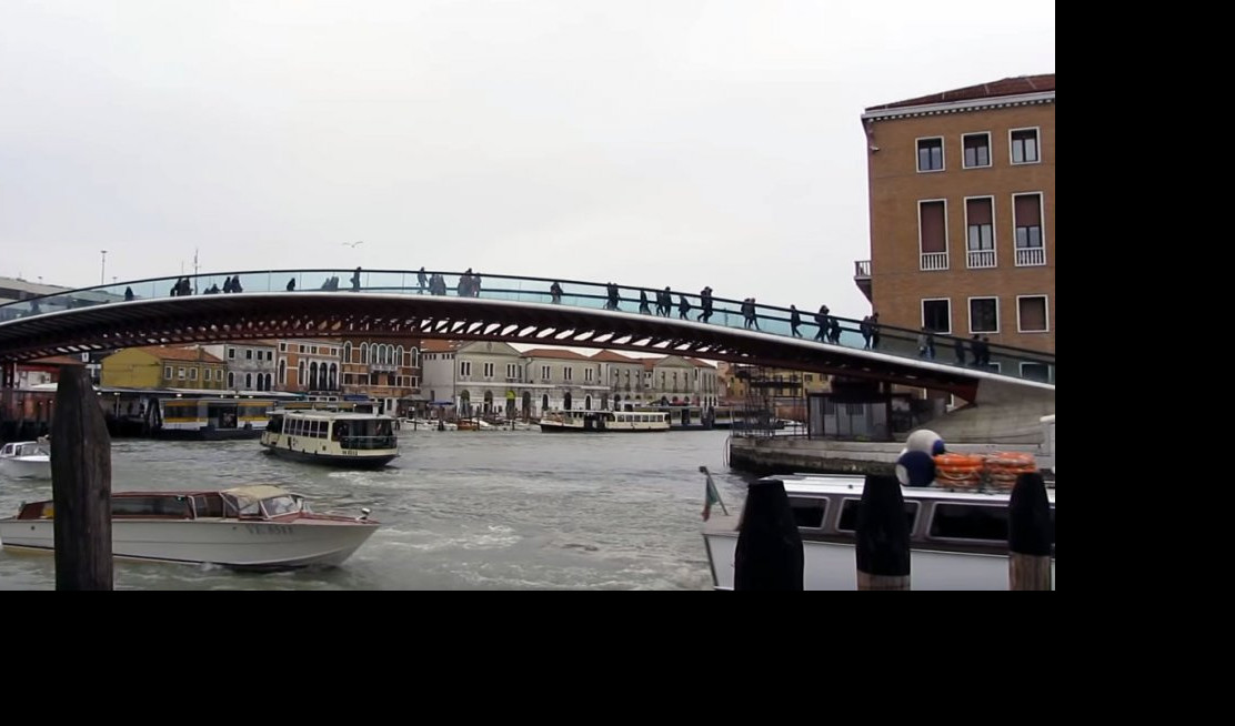 (VIDEO) SUD KAZNIO ARHITEKTU SA 78.000 EVRA zbog neadekvatnog mosta u Veneciji