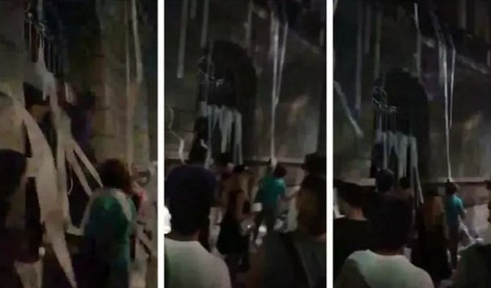 (VIDEO) DEMONSTRANTI DIVLJALI, KOBRE GLEDALE! Đilasovi huligani napali Predsedništvo Srbije, bacali rolne toalet papira na zgradu na Andrićevom vencu