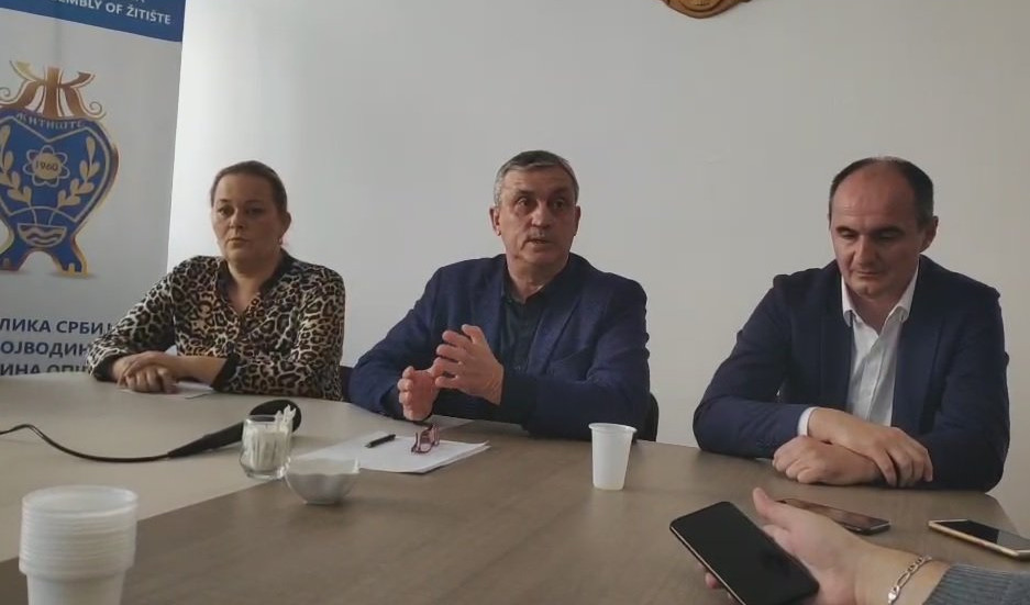 ĐACIMA TREBA BOLJI PREVOZ: Opština Žitište raskinula ugovor sa "Banat transom" (VIDEO)