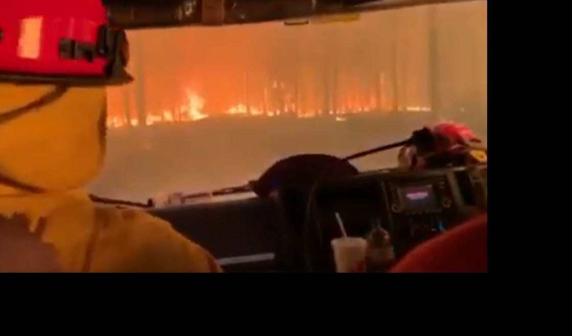 (VIDEO) OVAKO IZGLEDA PAKAO! Australija u plamenu, dim vidljiv ČAK IZ NOVOG ZELANDA!