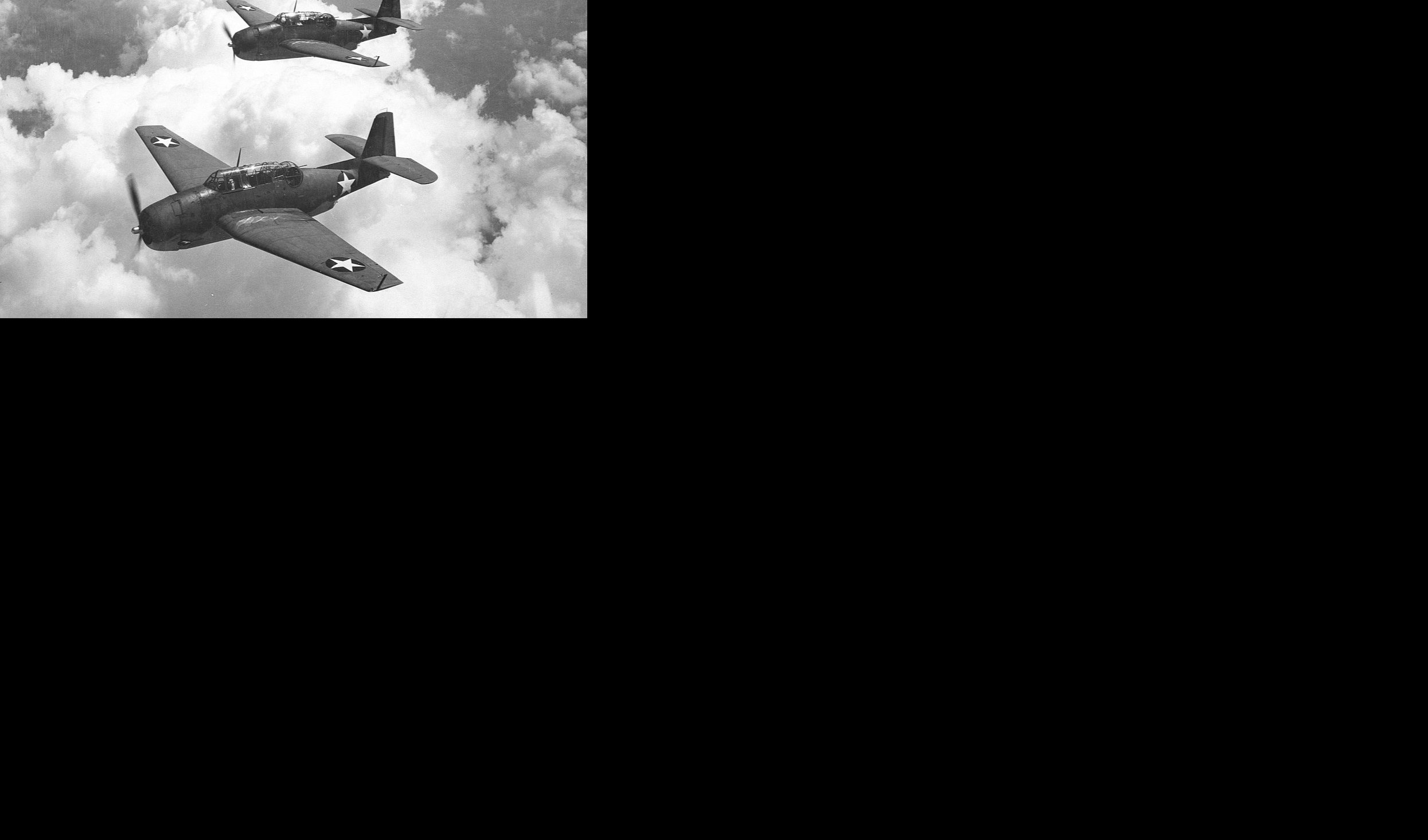 (VIDEO) 5 BOMBARDERA OSVETNIKA NESTALO U TRENUTKU! Pilot je ODJEDNOM PRIMETIO NEŠTO ČUDNO, a onda se DOGODILA MISTERIOZNA TRAGEDIJA