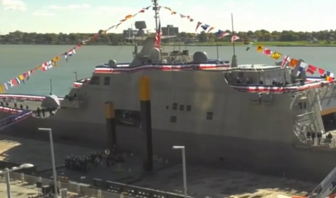 DRAMA NA OKEANU! Ratni američki brod potopio brod u Atlantiku! (FOTO/VIDEO)