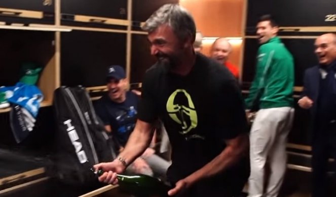 (VIDEO) NOLETOVO SLAVLJE IZA KULISA! Prilika da zavirite u svlačionicu šampiona: Ivanišević napravio haos sa šampanjcem!
