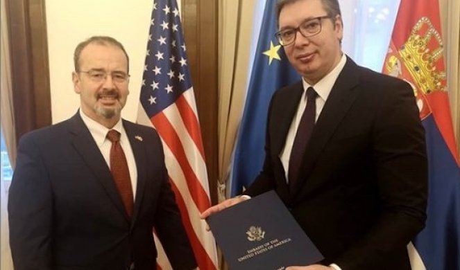 HVALA AMBASADORU NA POMOĆI! Predsednik Vučić se zahvalio Entoniju Godfriju!
