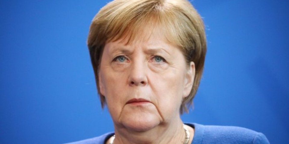 DALEKO SMO OD OČEKIVANIH REZULTATA! Angela Merkel odlučila: PRODUŽAVAJU SE MERE SOCIJALNOG DISTANCIRANJA!
