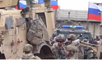 (VIDEO) RUSI UPALI MEĐU RAZJARENE SIRIJCE I SPASILI AMERIKANCE LINČA! Šokantni snimci sa istoka Sirije, RUSKI KONVOJ izvukao vojnike SAD u poslednjem trenutku!