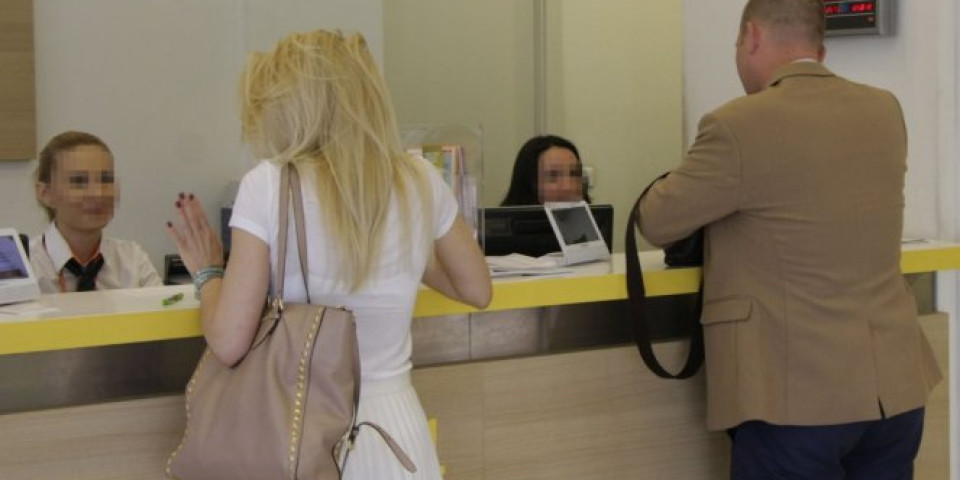 AKO SE BAVITE OVIM POSLOM, NA CRNOJ STE LISTI banaka u Srbiji i nećete moći da dobijete KREDIT
