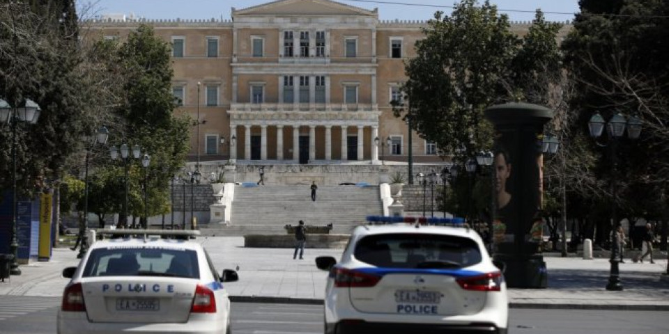 OBUSTAVLJENE SLUŽBE U CRKVAMA! Nove mere bezbednosti u Grčkoj!