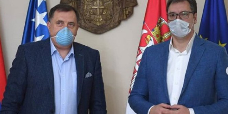 POZDRAV LAKTOVIMA I MASKE NA LICU! Sastali se Vučić i Dodik - SRBIJA ĆE POMOĆI REPUBLICI SRPSKOJ! (FOTO)