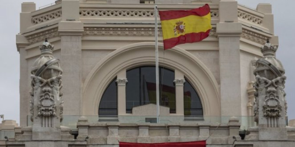 (FOTO) LEDI KRV U VENAMA! Španci RASPLAKALI CEO SVET: Ovo je naših IDEALNIH 11!