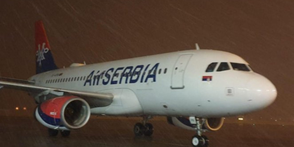 POLETEO JOŠ JEDAN AVION ER SRBIJE sa beogradskog aerodroma - "Erbas A330" krenuo u Kinu po pomoć