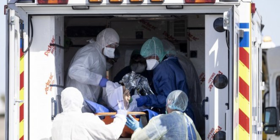 PAKAO I U FRANCUSKOJ! Postala treće evropsko žarište koronavirusa, rekordan broj umrlih