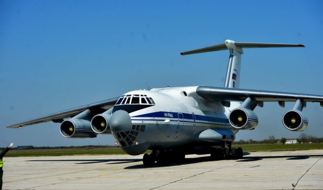 HVALA BAĆUŠKE! Danas na Batajnicu treba da sleti još pet aviona s pomoći iz Rusije!