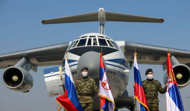 (FOTO/VIDEO) RUSKI MEDIJI NA NOGAMA ZBOG SRBIJE! Il-76 jedan za drugim sleću na Batajnicu, SRBI NAS DOČEKUJU SA HLEBOM I SOLJU!