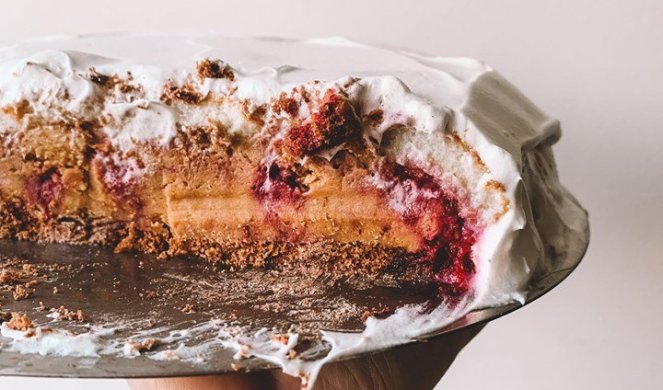 PLAZMA TORTA SA MALINAMA! Bez kuvanja i pečenja - pravi se za 15 minuta