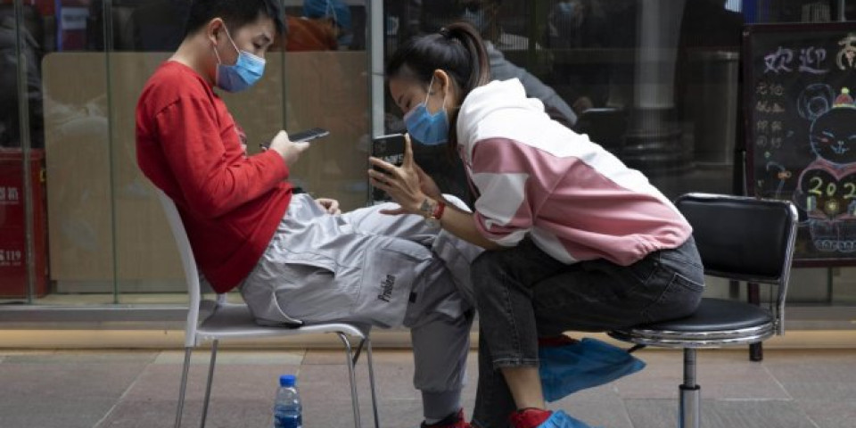 DOBIJAĆE OBAVEŠTENJE DA LI SU BILI U BLIZINI OBOLELOG! Kina preduzela nove mere, strahuju od ponovnog širenja virusa