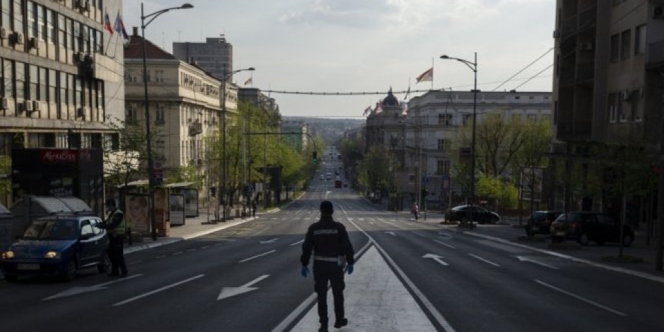 GRAĐANI I DALJE KRŠE mere vanrednog stanja u Srbiji