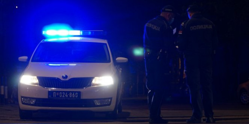 MLADIĆ (31) ODBIO DA STANE NA ZNAK POLICAJCA Sleteo sa puta, a zbog onog što je uradio kažnjen je sa 190.000 dinara