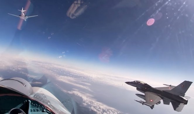 (VIDEO) RUSKI BOMBARDERI I NATO LOVCI OČI U OČI! Pogledajte snimak nastao iznad Baltika!