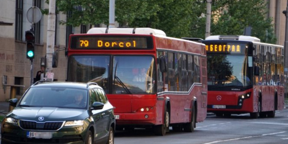 Ako putujete na posao autobusom, OVO MORATE DA PROČITATE! Novi zakon donosi izmenu u vozilima gradskog prevoza!