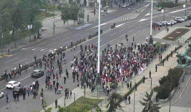 (FOTO) GOTOVI SU! Iz cele Srbije jedva dovukli 363 demonstranta!