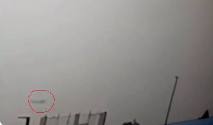 (UZNEMIRUJUĆE) OBJAVLJEN SNIMAK PADA PAKISTANSKOG AVIONA I POSLEDNJA PORUKA PILOTA! Dramatična scena na nebu iznad Karačija! Potresni audio zapis svedoči o drami u pilotskoj kabini