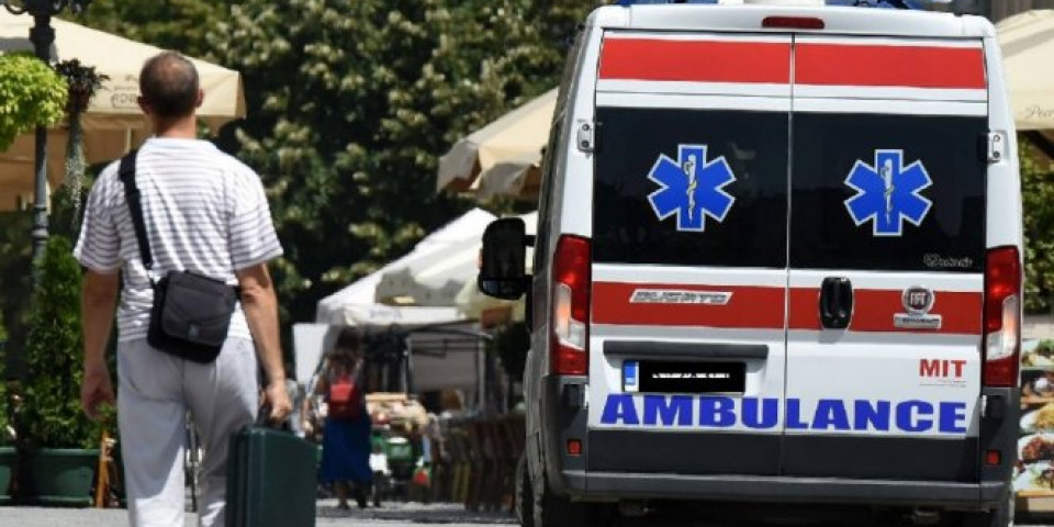 HITNA POMOĆ: U Beogradu noćas dve saobraćajne nesreće, lakše povređeno 7 osoba