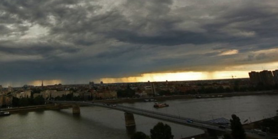 U NOVOM SADU PRONAĐENO TELO MLADIĆA (33), postoji sumnja da je skočio sa Mosta slobode u Dunav