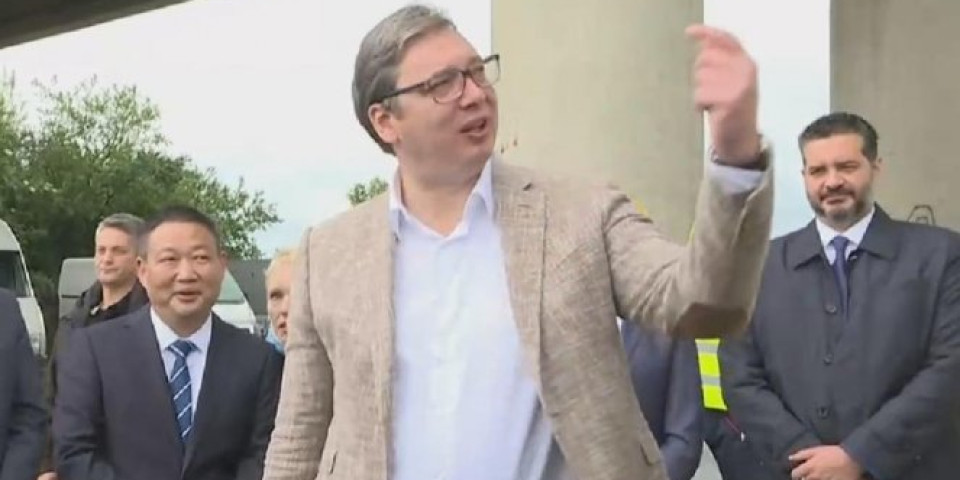 (VIDEO) DO NOVOG SADA ZA 30 MINUTA! Vučić na obilasku radova na pruzi Beograd - Budimpešta!