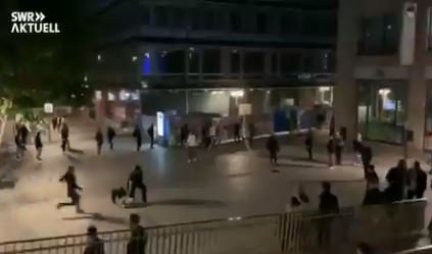 BANDE DIVLJALE U ŠTUTGARTU! Nasilnici demolirali sve pred sobom, gađali policiju (VIDEO)