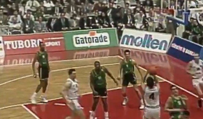 (VIDEO) DA SE NE ZABORAVI! FIBA se prisetila našeg najvećeg uspeha u klupskoj košarci... Tada je Partizan postavio VISOKO lestvicu!