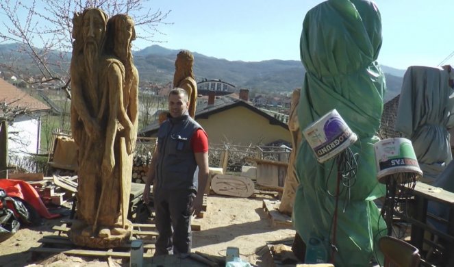 NJEGOVA KREATIVNA DELA VIDEO JE ČITAV SVETA! Vajar Bojan pravi skulpture teške više od jedne tone!