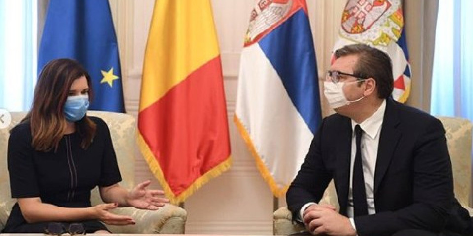 PREDSEDNIK VUČIĆ PRIMIO U OPROŠTAJNU POSETU rumunsku ambasadorku Oanu Kristinu Popa