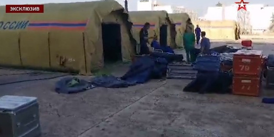 RUSI POSTAVILI MOBILNU BOLNICU U BEJRUTU! Ruski lekari i spasioci nisu spavali, svi spremni da pomognu povređenima! (VIDEO)