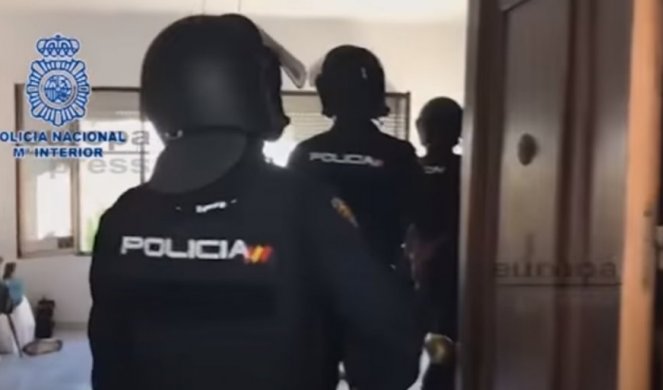 SRPKINJE UHVAĆENE S DRAGULJIMA U RUKAMA! Španska policija ih sprečila u pokušaju obijanja nekoliko kuća