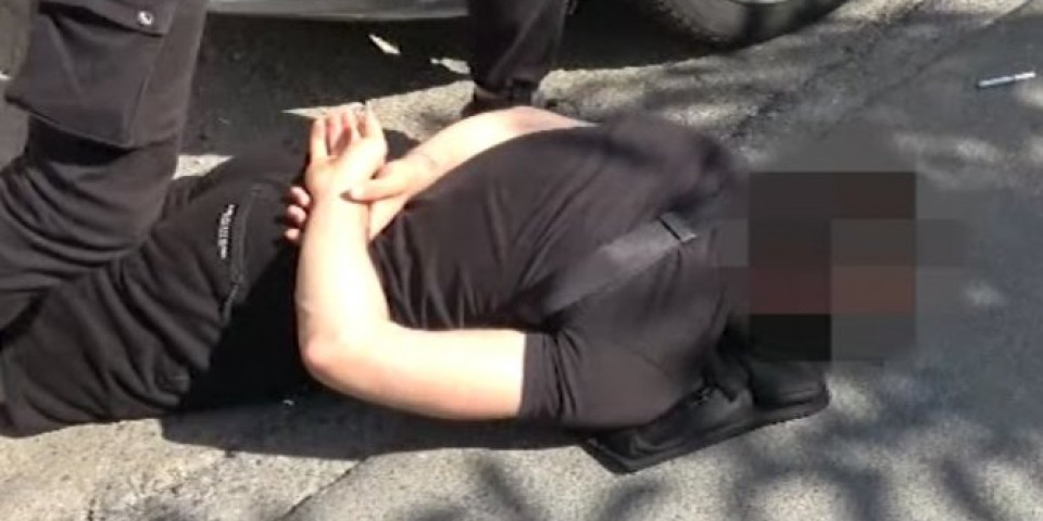 PUCNJAVA U BAČKOJ PALANCI: Policija uhapsila revolveraša, ranio mladića dok je vozio motor!
