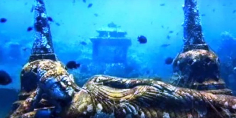 TAJNA NAJMISTIČNIJEG GRADA NA SVETU! Nalazi se 36 metara pod vodom  (VIDEO)