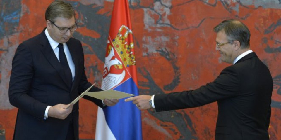 DOBRA SARADNJA DVE DRŽAVE! Vučić primio akreditive novog ambasadora Slovenije Damjana Berganta